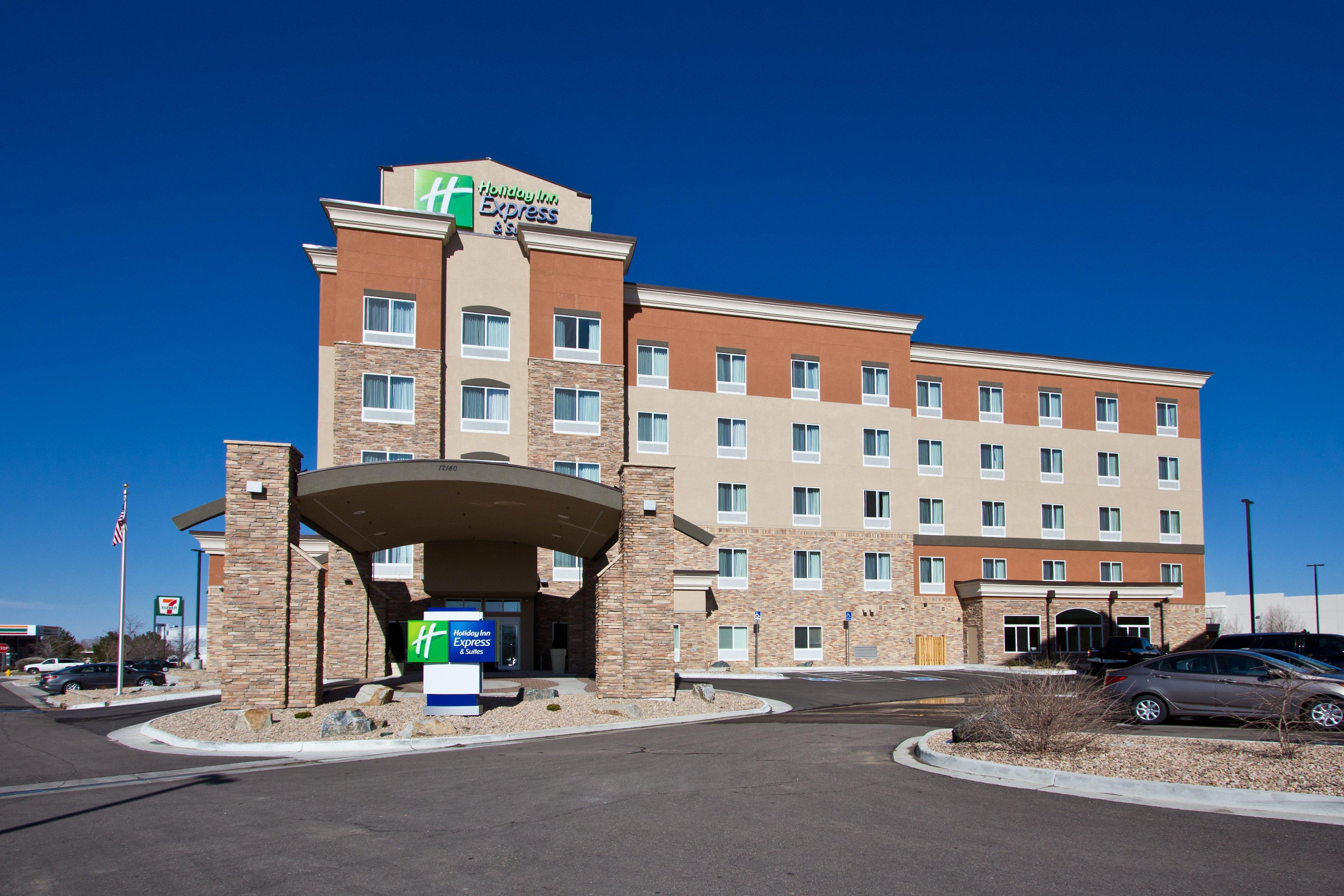 Holiday Inn Express And Suites Denver East Peoria Street, An Ihg Hotel Ngoại thất bức ảnh